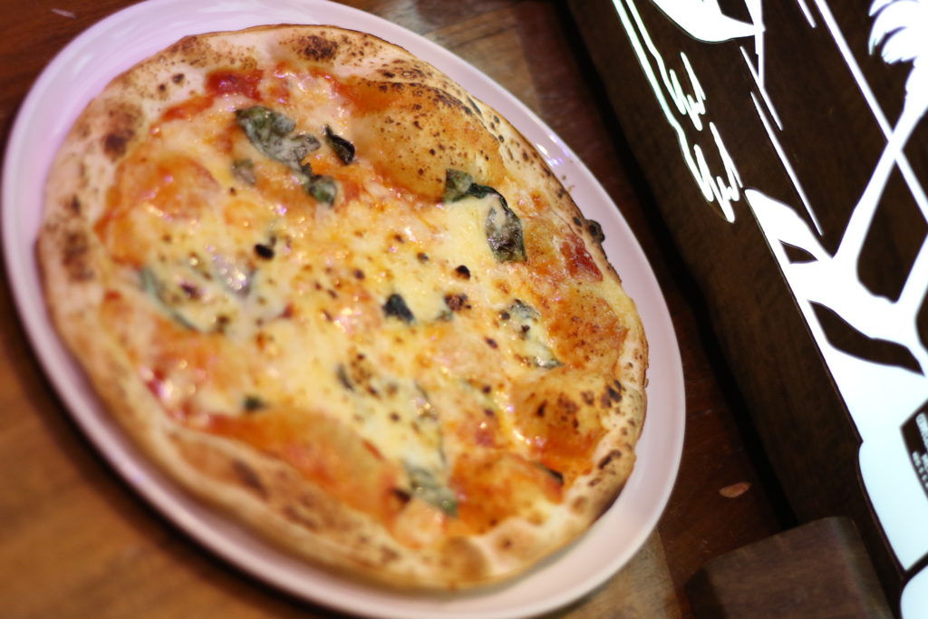 <strong>ピッツァマルゲリータ<br>〜Pizza Margherita〜</strong>　1,400<small>円</small><br>