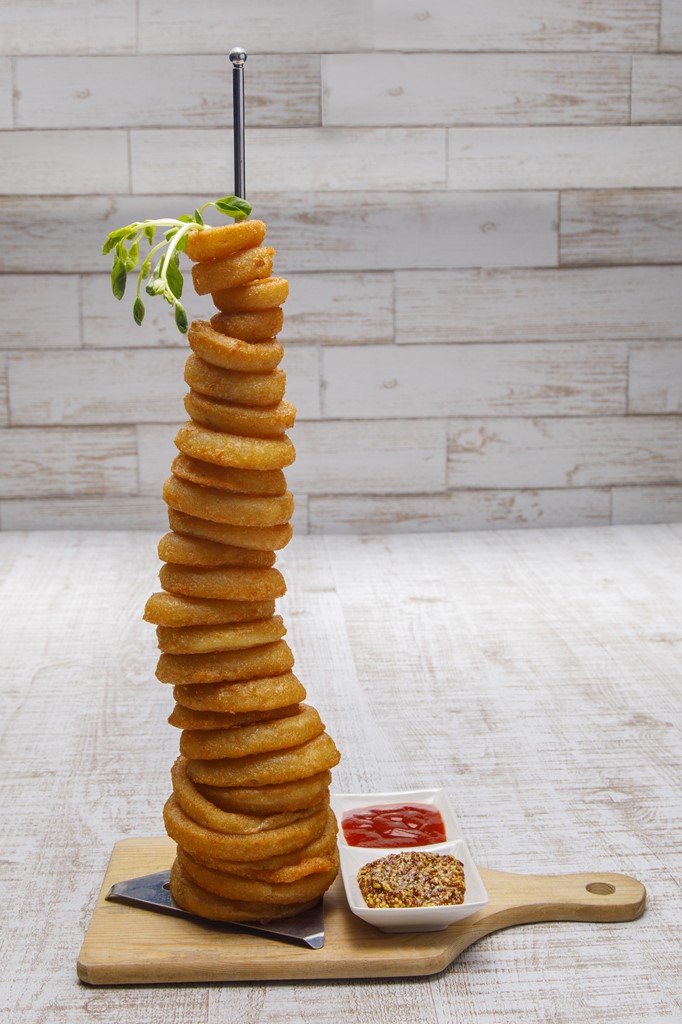 <strong>Onion Ring Tower</strong>　1,500<small>yen</small><br>